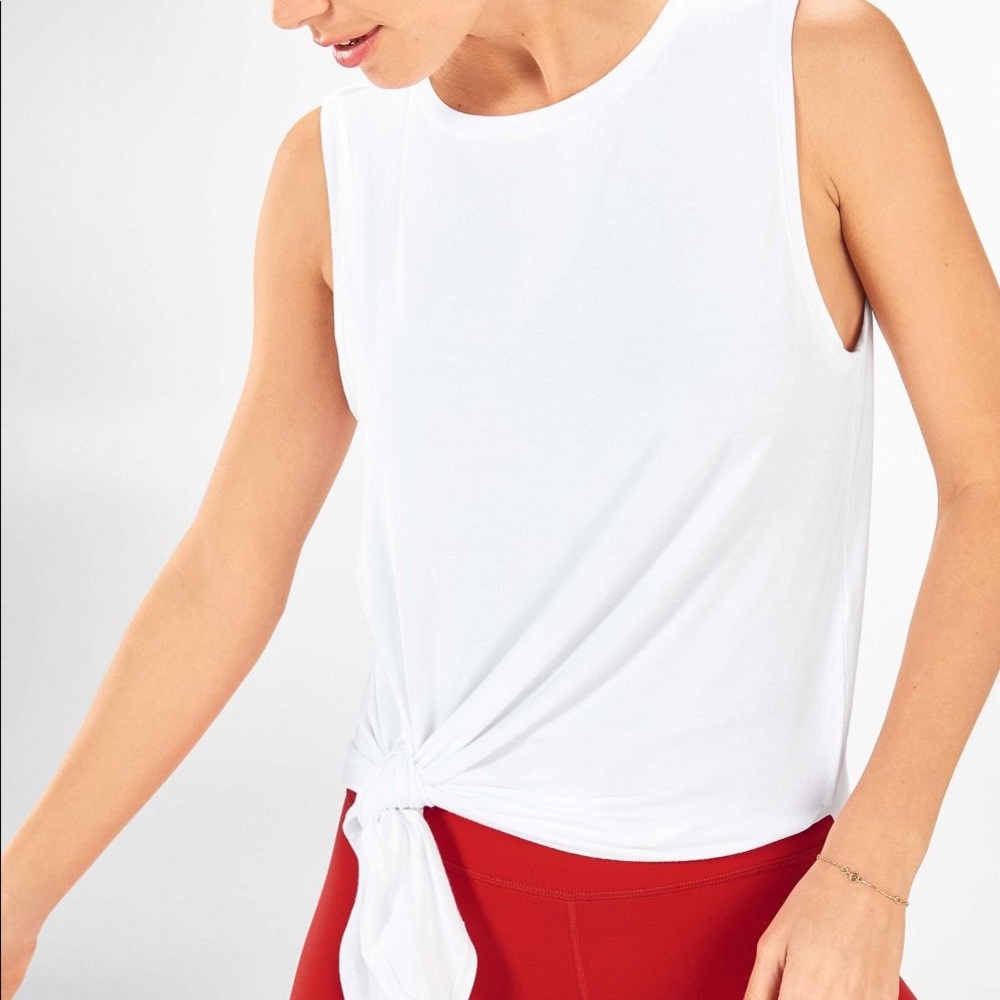 Fabletics top